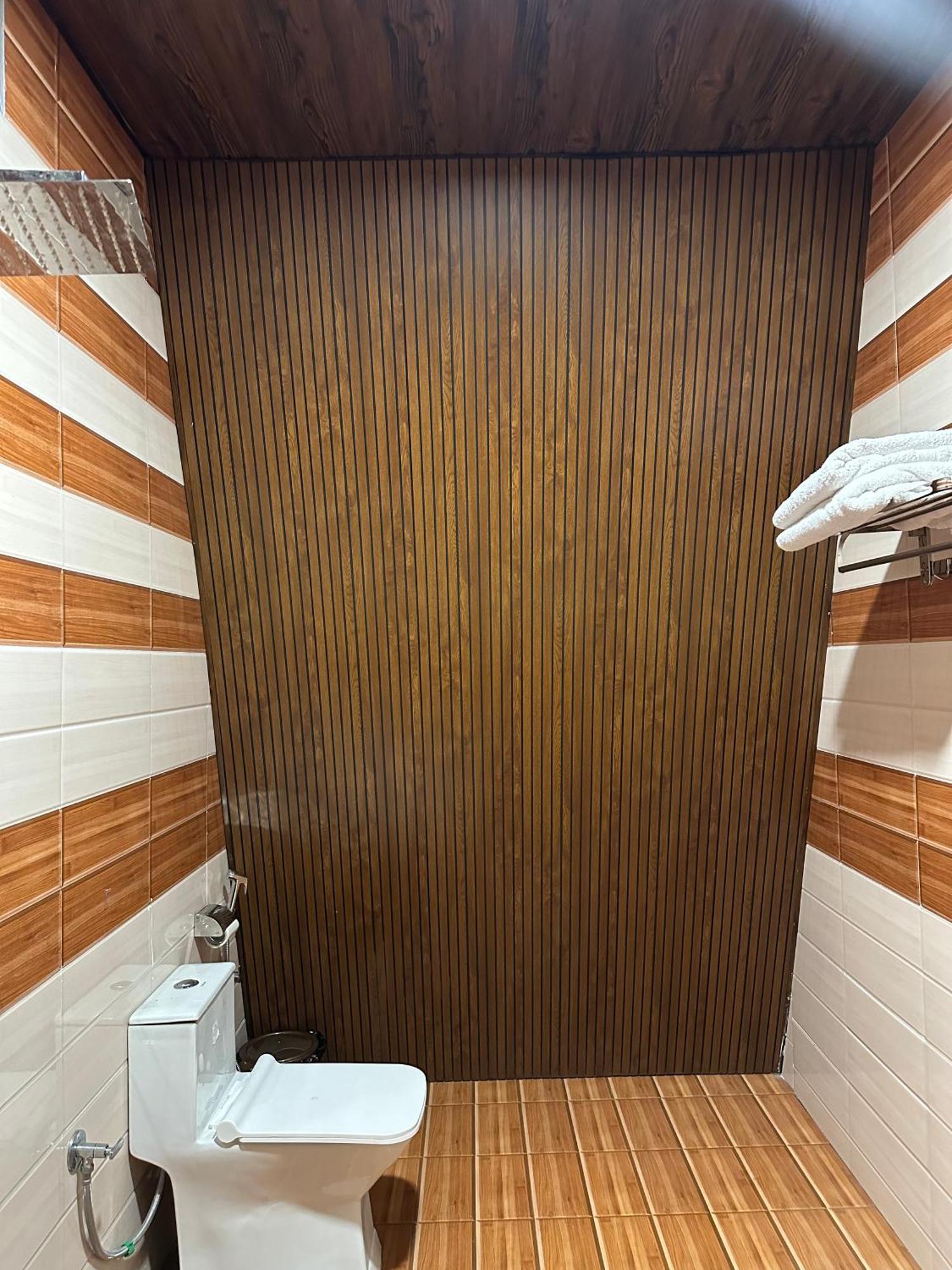 Cabana Riverside Resort - Kainchi Dham ナイニタール エクステリア 写真