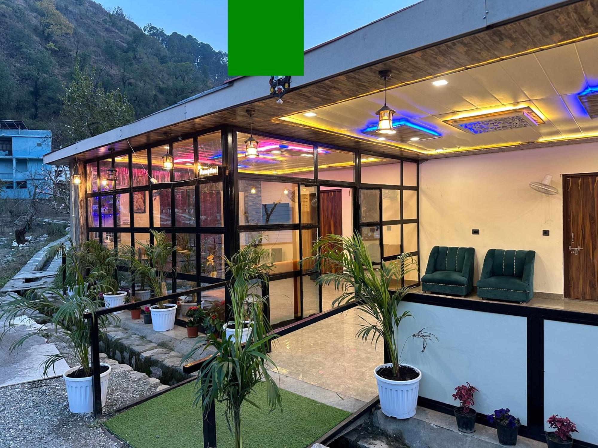 Cabana Riverside Resort - Kainchi Dham ナイニタール エクステリア 写真